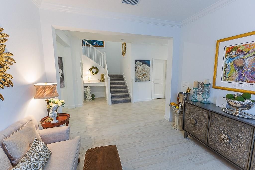 En Venta: $399,900 (3 camas, 3 baños, 2366 Pies cuadrados)