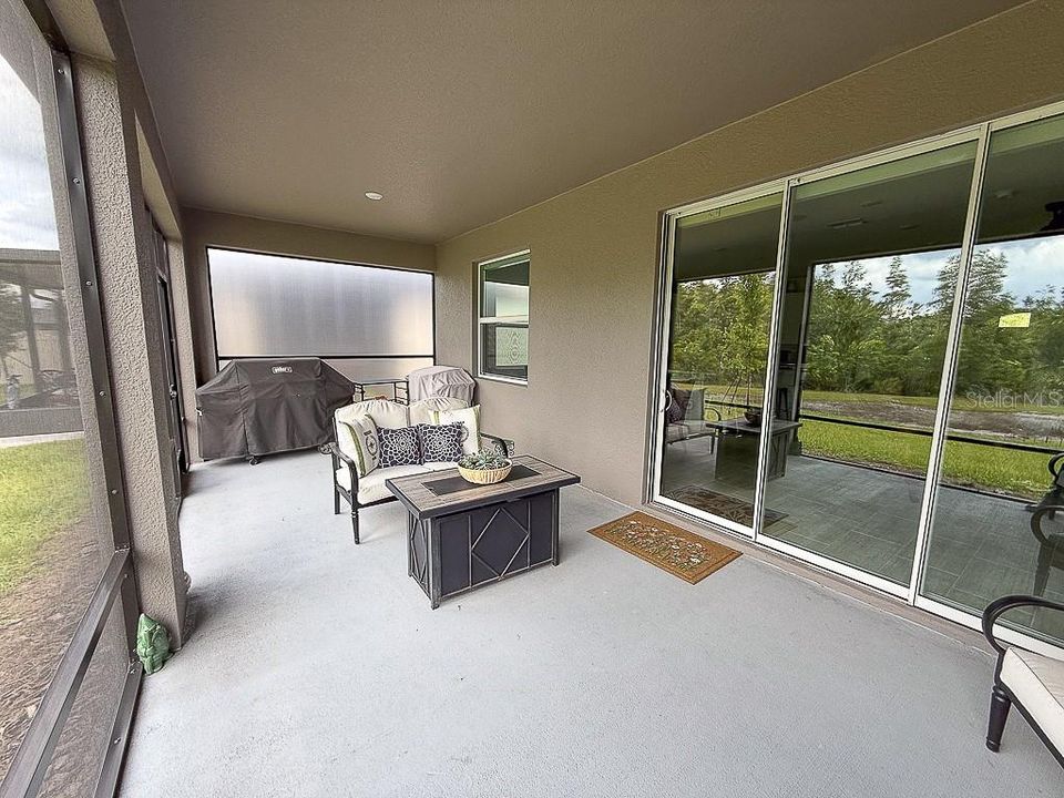 En Venta: $399,900 (3 camas, 3 baños, 2366 Pies cuadrados)