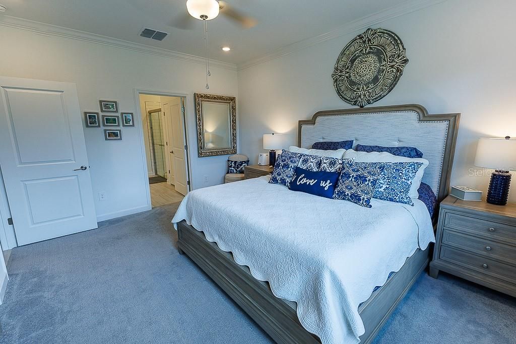 En Venta: $399,900 (3 camas, 3 baños, 2366 Pies cuadrados)