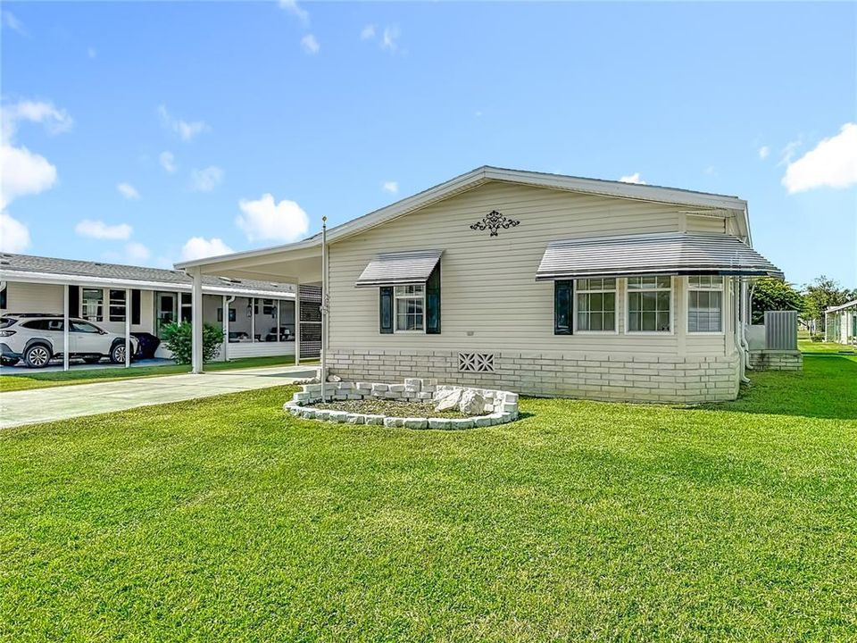 For Sale: $259,900 (2 beds, 2 baths, 1620 Square Feet)