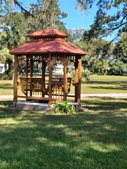 For Sale: $259,900 (2 beds, 2 baths, 1620 Square Feet)