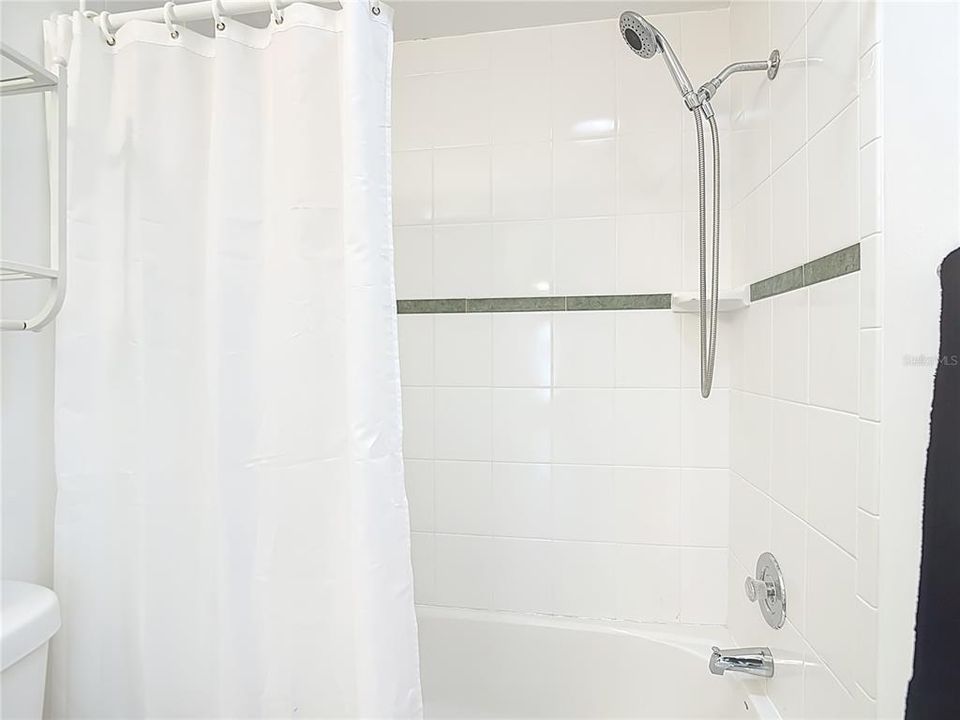 For Sale: $259,900 (2 beds, 2 baths, 1620 Square Feet)