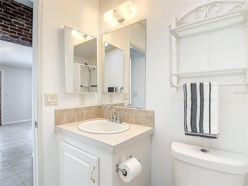 For Sale: $259,900 (2 beds, 2 baths, 1620 Square Feet)