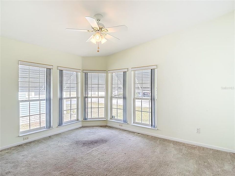 For Sale: $259,900 (2 beds, 2 baths, 1620 Square Feet)