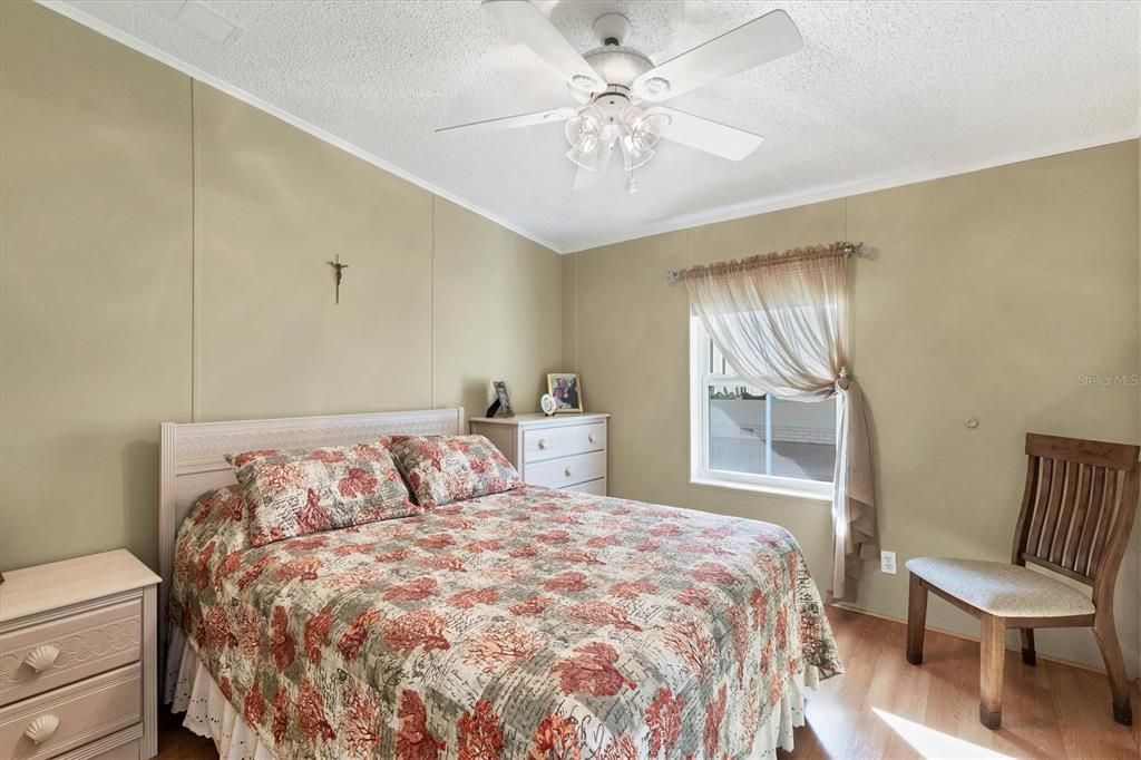 For Sale: $269,500 (2 beds, 2 baths, 1312 Square Feet)