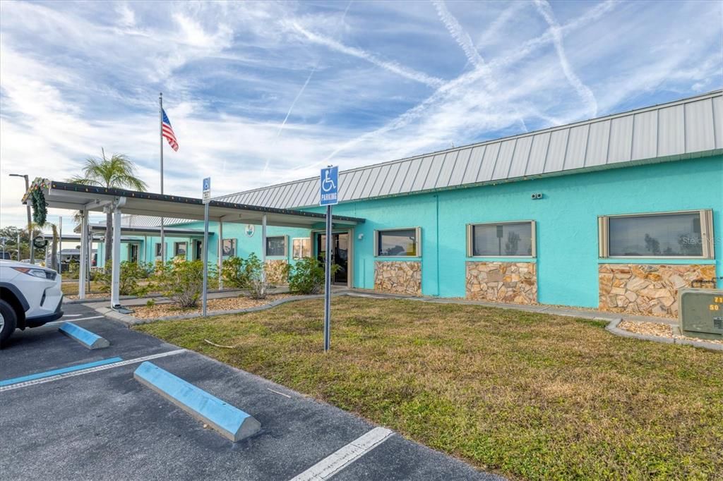 For Sale: $269,500 (2 beds, 2 baths, 1312 Square Feet)