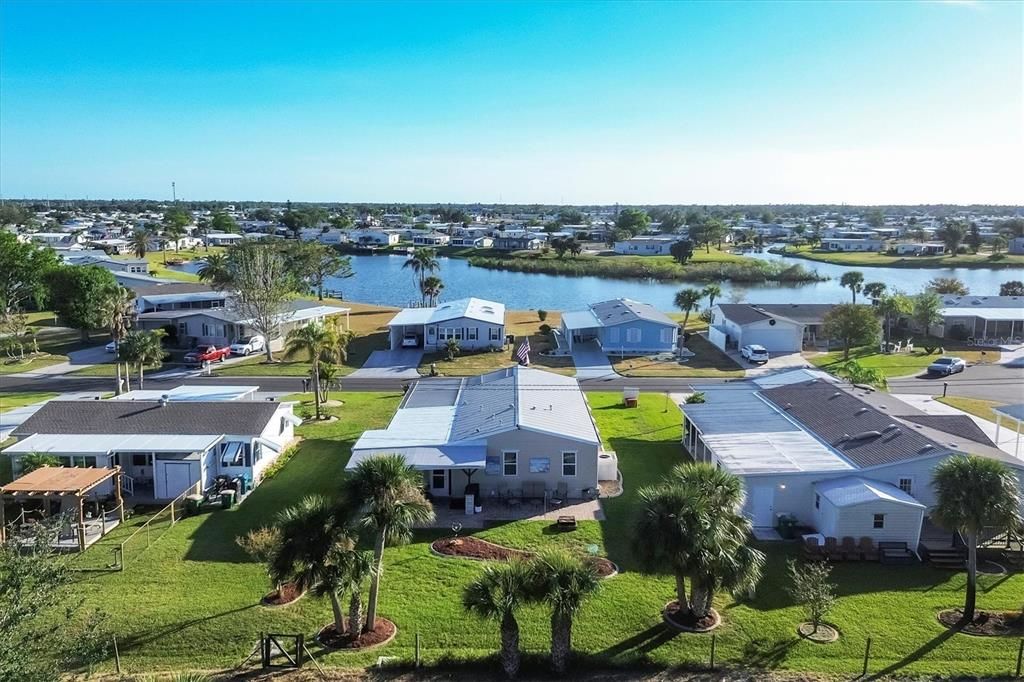 For Sale: $269,500 (2 beds, 2 baths, 1312 Square Feet)