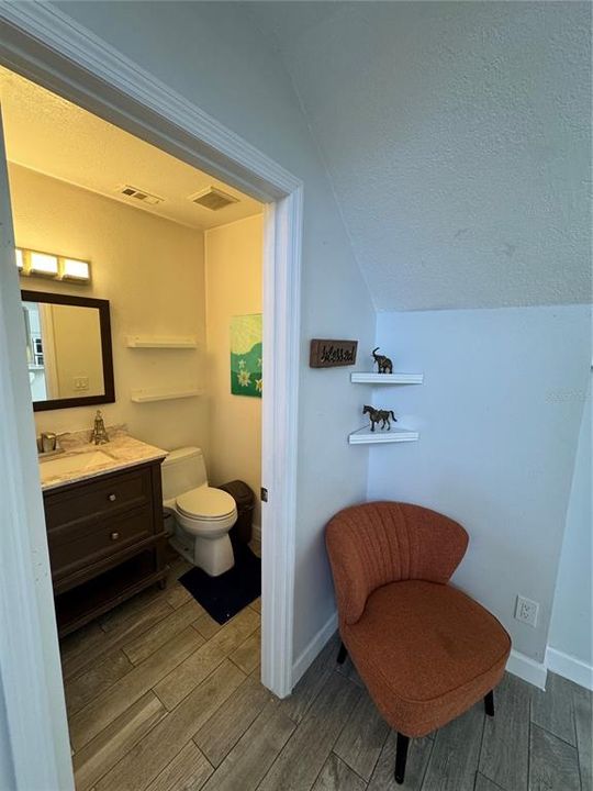 For Sale: $460,000 (4 beds, 2 baths, 1588 Square Feet)