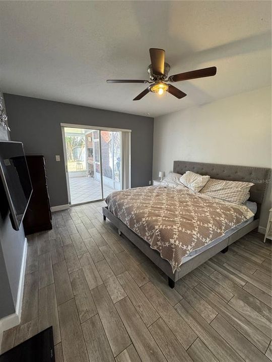 For Sale: $460,000 (4 beds, 2 baths, 1588 Square Feet)