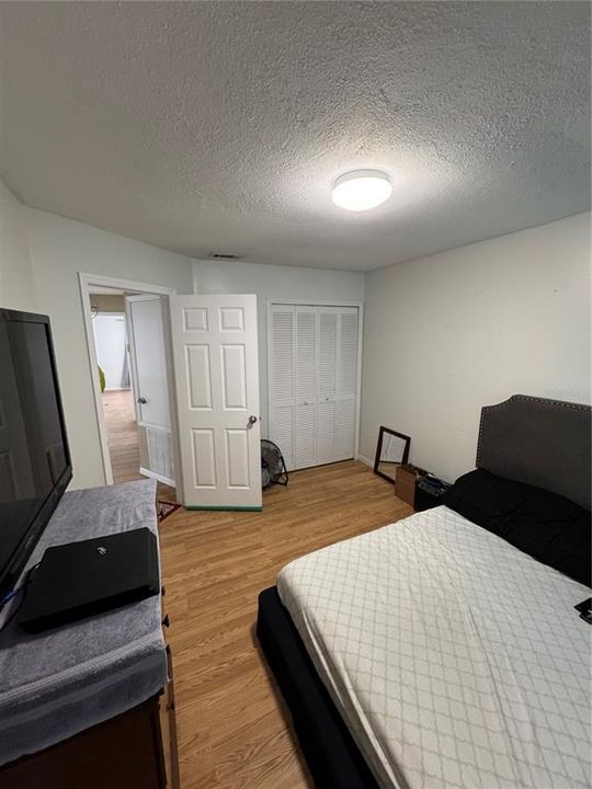 For Sale: $460,000 (4 beds, 2 baths, 1588 Square Feet)