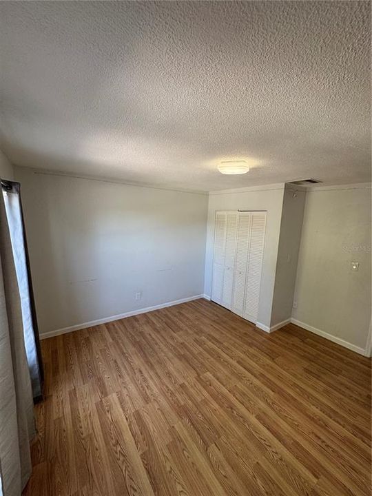 For Sale: $460,000 (4 beds, 2 baths, 1588 Square Feet)