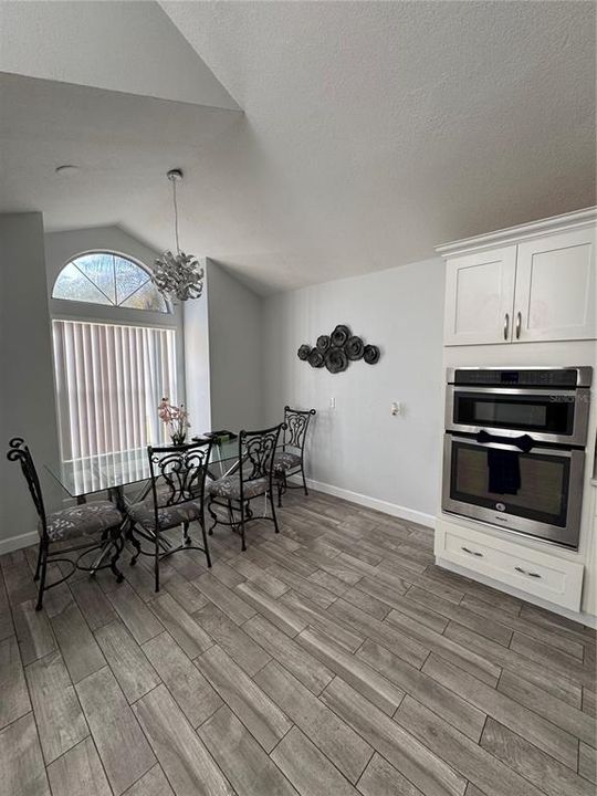 For Sale: $460,000 (4 beds, 2 baths, 1588 Square Feet)