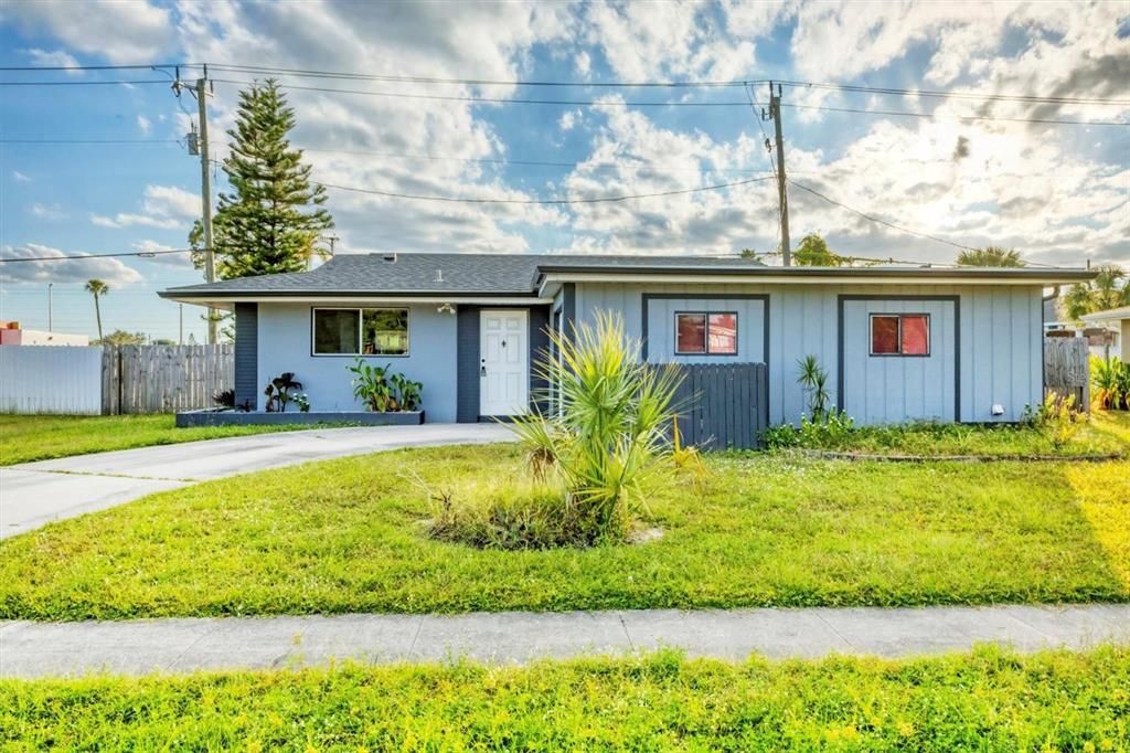 На продажу: $190,000 (3 спален, 2 ванн, 1040 Квадратных фут)