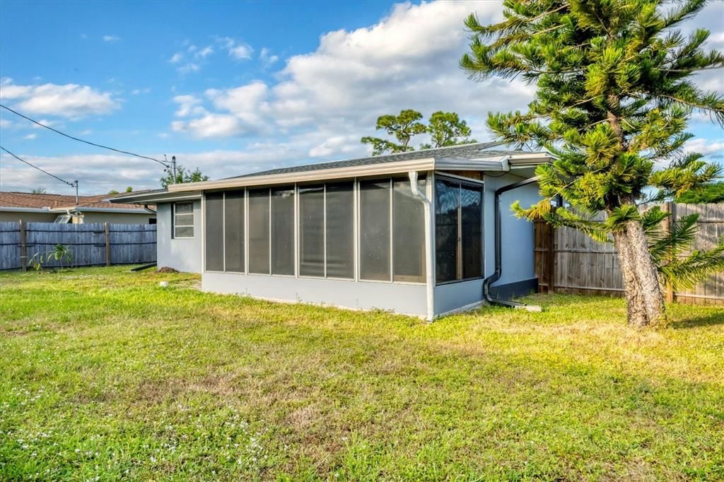 На продажу: $190,000 (3 спален, 2 ванн, 1040 Квадратных фут)