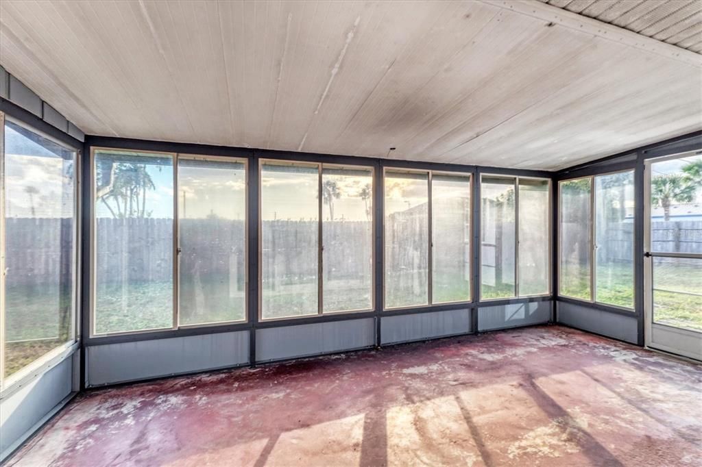 На продажу: $190,000 (3 спален, 2 ванн, 1040 Квадратных фут)