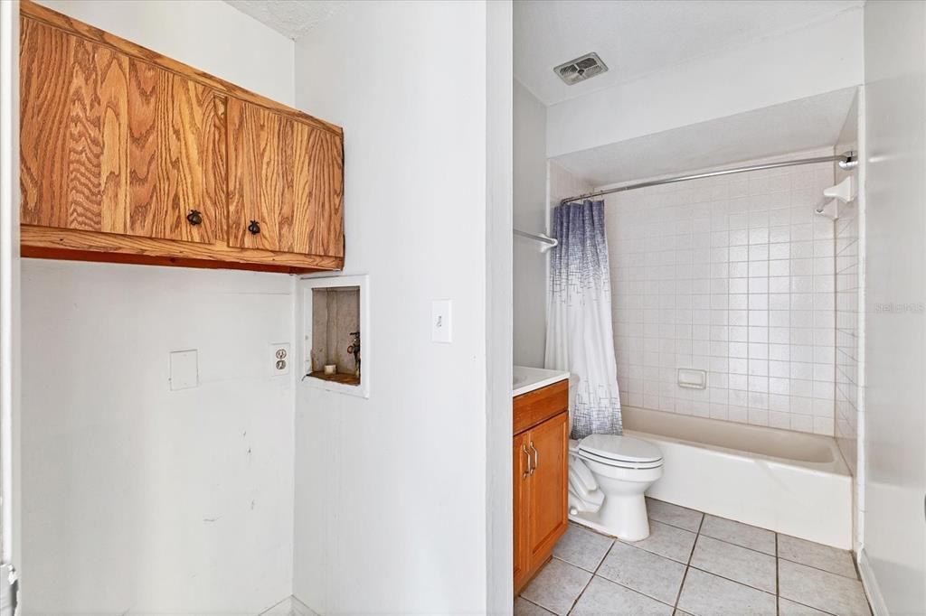 На продажу: $190,000 (3 спален, 2 ванн, 1040 Квадратных фут)