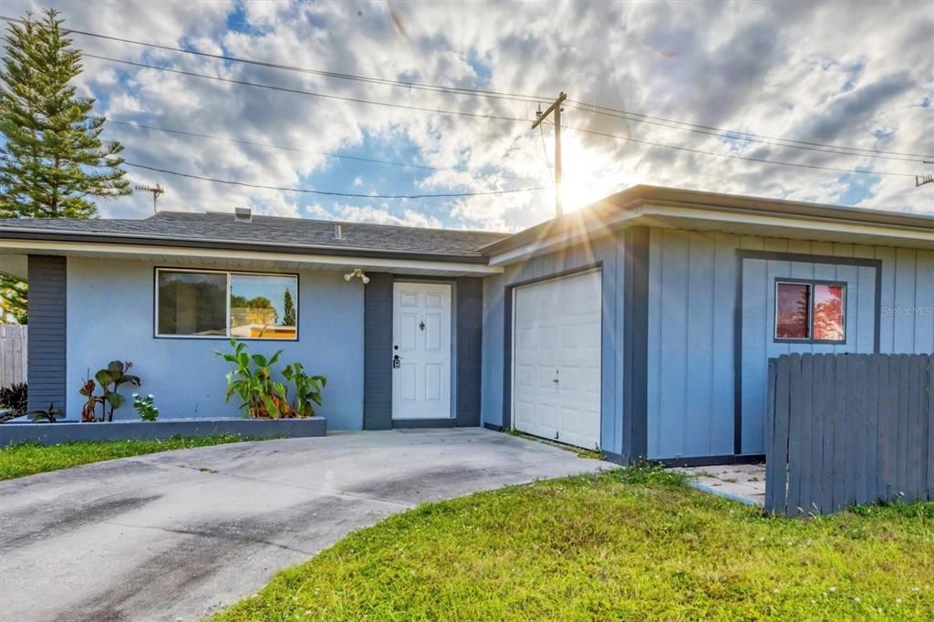 На продажу: $190,000 (3 спален, 2 ванн, 1040 Квадратных фут)