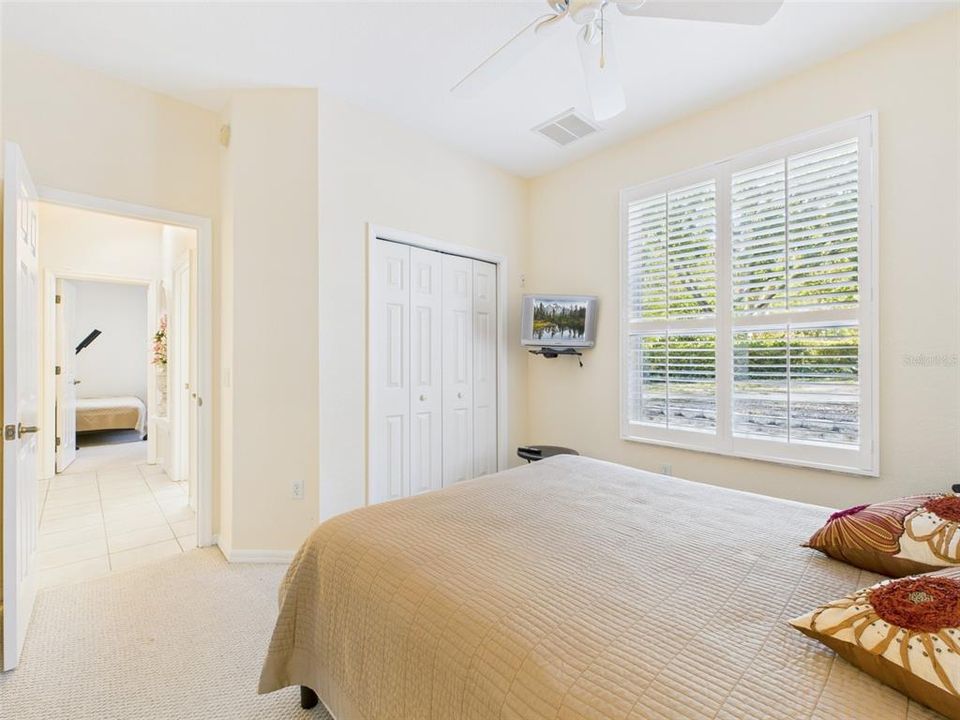 For Sale: $425,000 (3 beds, 2 baths, 2089 Square Feet)