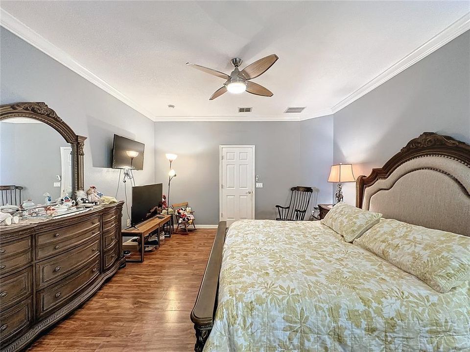 For Sale: $423,500 (3 beds, 3 baths, 2314 Square Feet)