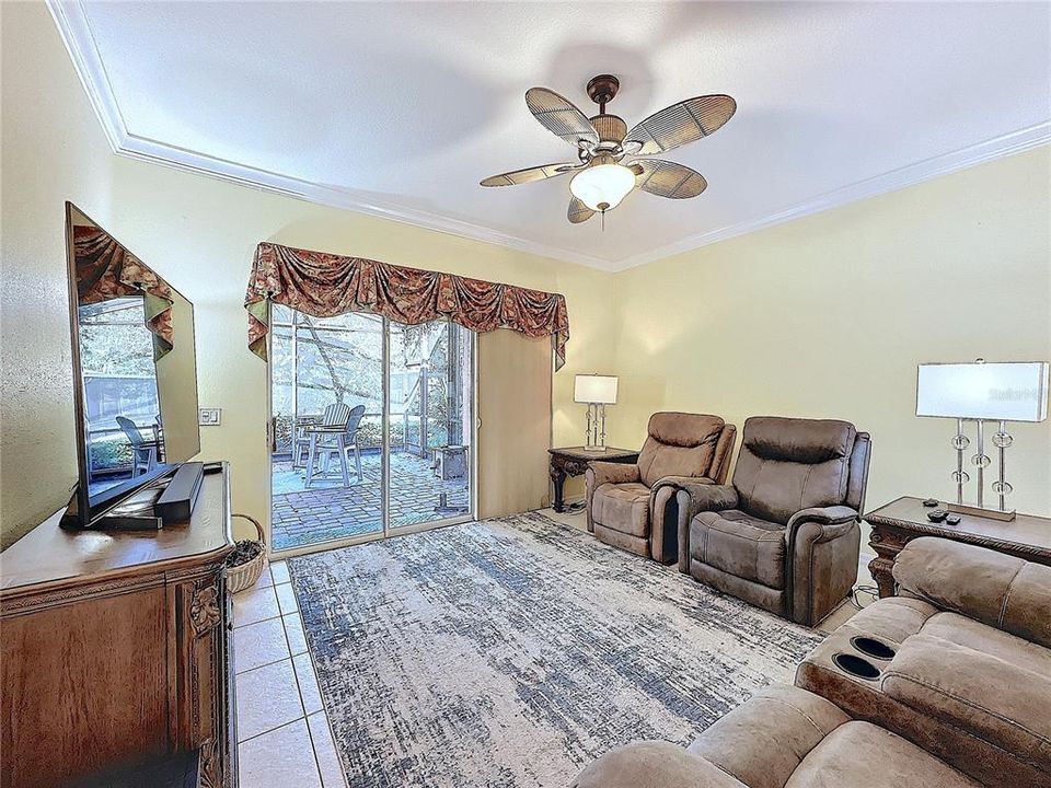 For Sale: $423,500 (3 beds, 3 baths, 2314 Square Feet)