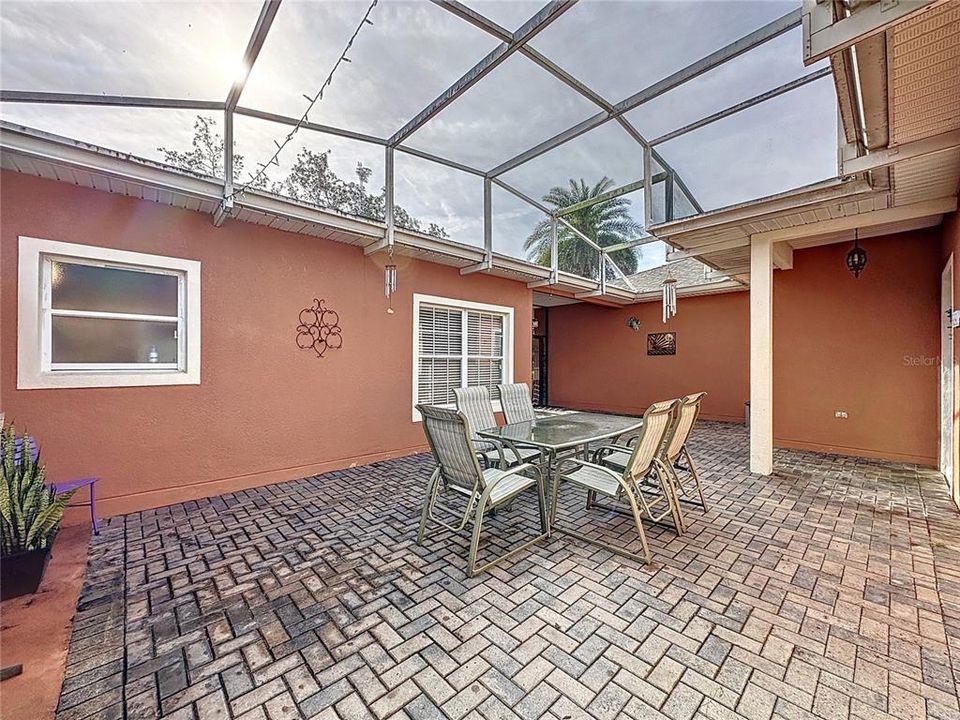 For Sale: $423,500 (3 beds, 3 baths, 2314 Square Feet)