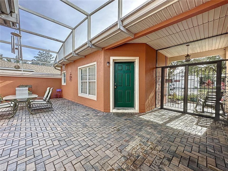 For Sale: $423,500 (3 beds, 3 baths, 2314 Square Feet)