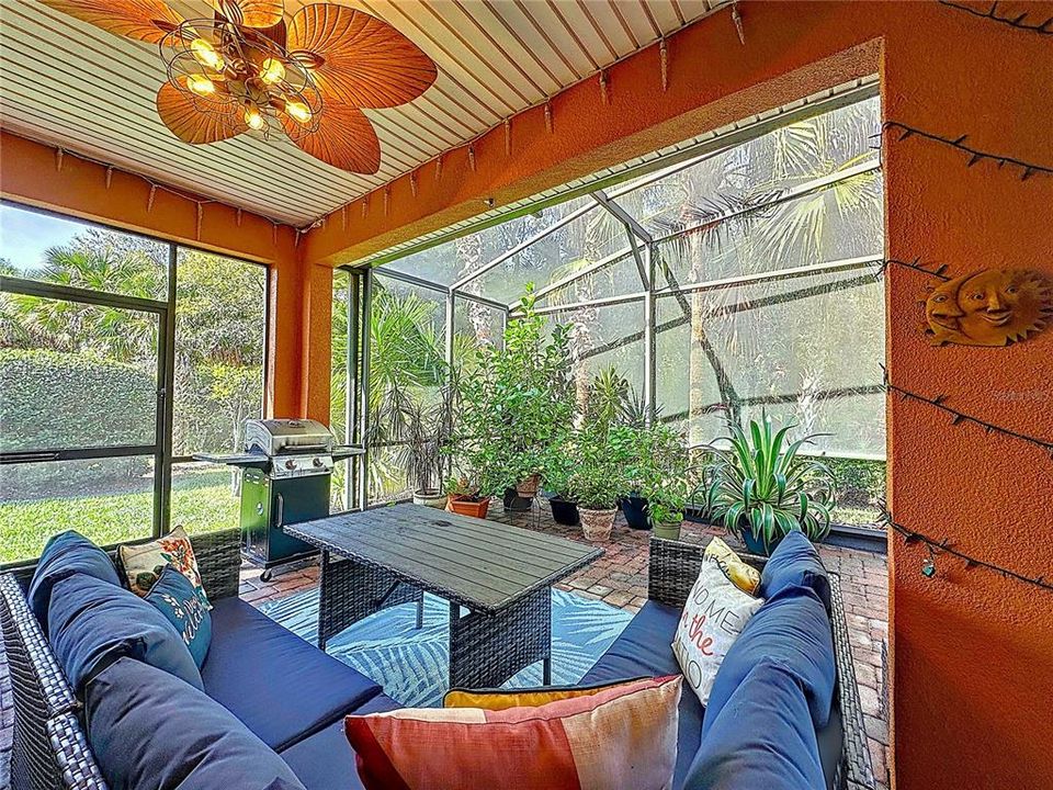 For Sale: $423,500 (3 beds, 3 baths, 2314 Square Feet)