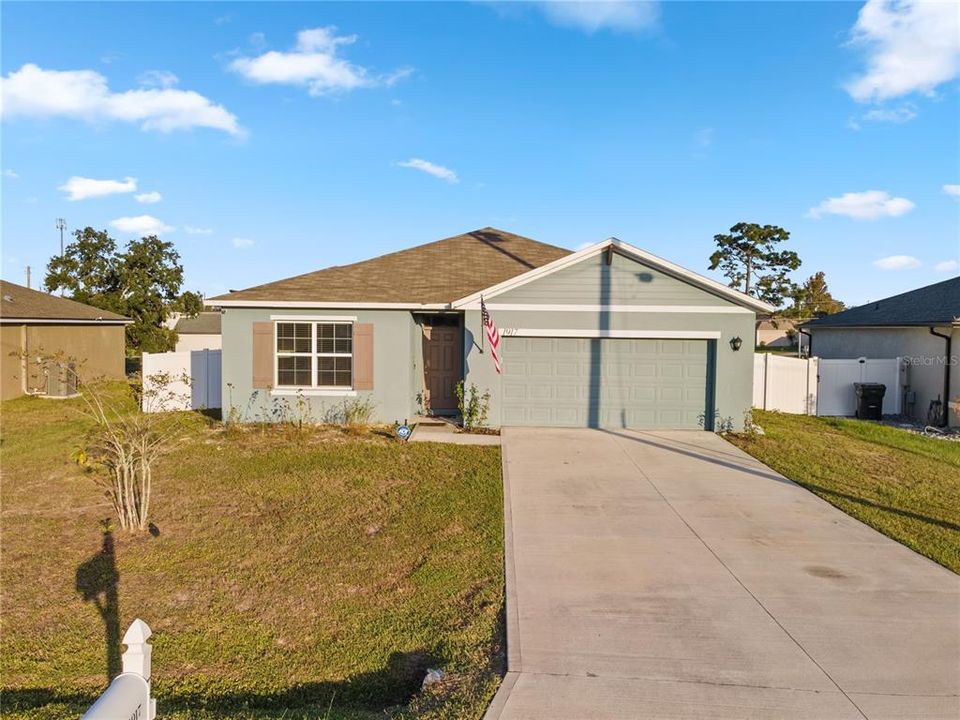 For Sale: $290,000 (4 beds, 2 baths, 1828 Square Feet)