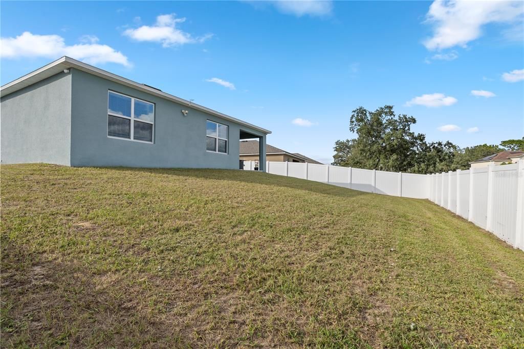 For Sale: $290,000 (4 beds, 2 baths, 1828 Square Feet)