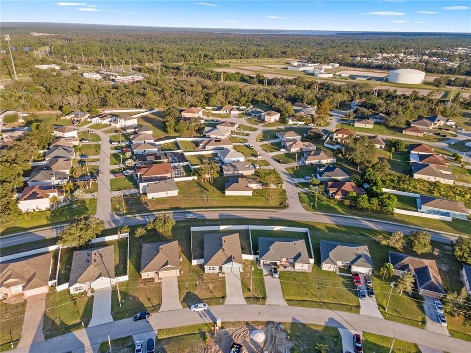 For Sale: $290,000 (4 beds, 2 baths, 1828 Square Feet)