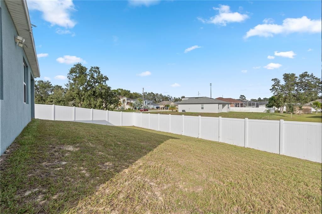 For Sale: $290,000 (4 beds, 2 baths, 1828 Square Feet)