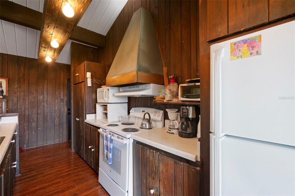 На продажу: $1,500,000 (1 спален, 1 ванн, 984 Квадратных фут)