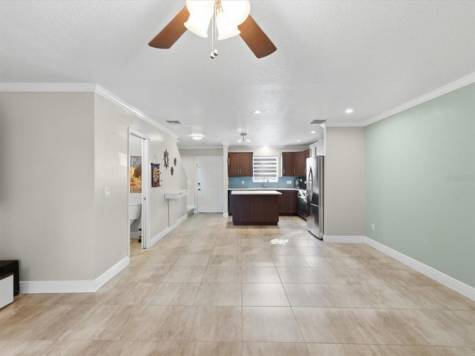 Activo con contrato: $239,000 (2 camas, 1 baños, 1080 Pies cuadrados)