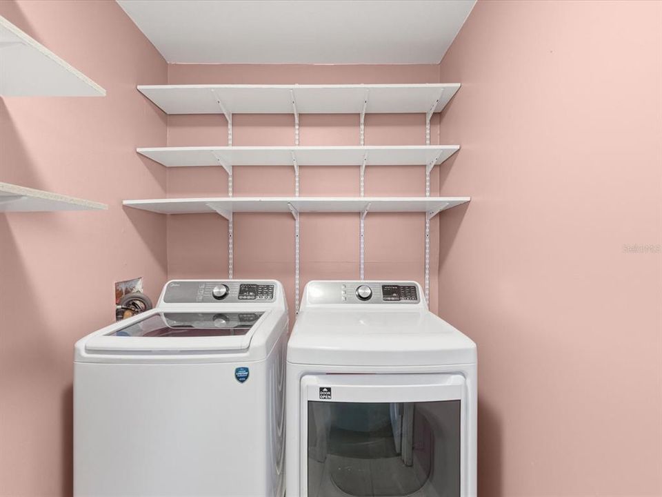 Activo con contrato: $239,000 (2 camas, 1 baños, 1080 Pies cuadrados)