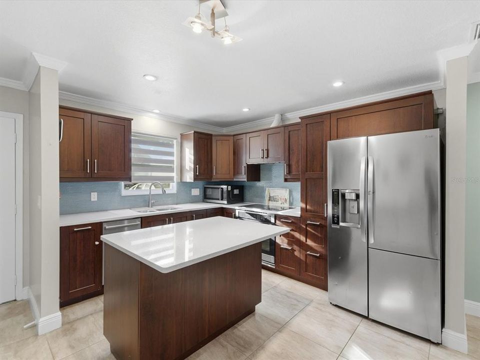 Activo con contrato: $239,000 (2 camas, 1 baños, 1080 Pies cuadrados)