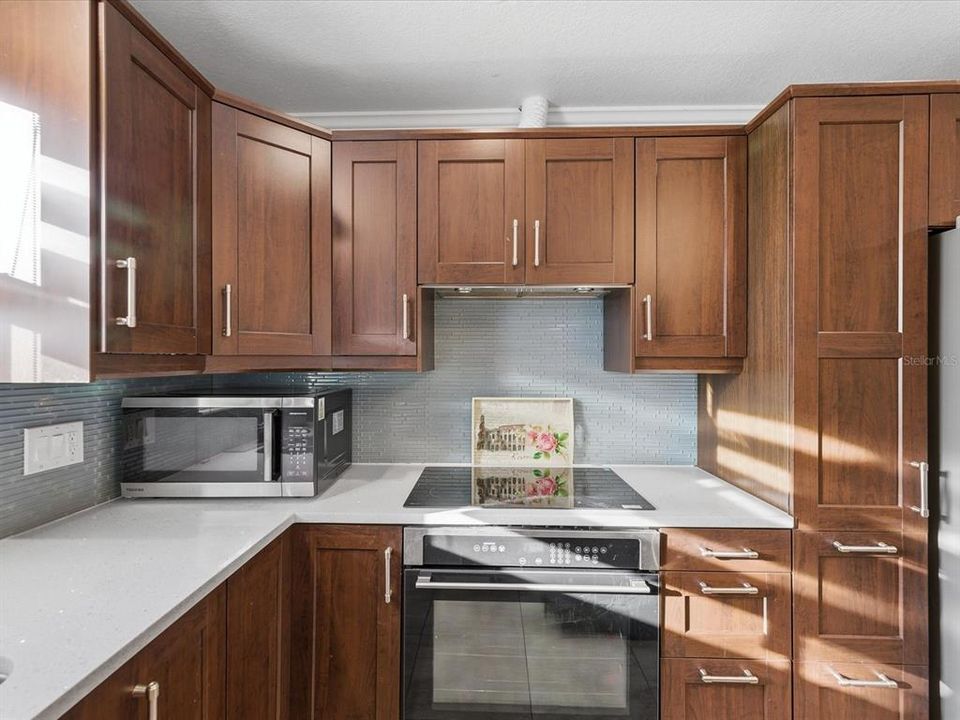 Activo con contrato: $239,000 (2 camas, 1 baños, 1080 Pies cuadrados)