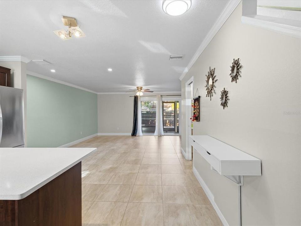 Activo con contrato: $239,000 (2 camas, 1 baños, 1080 Pies cuadrados)