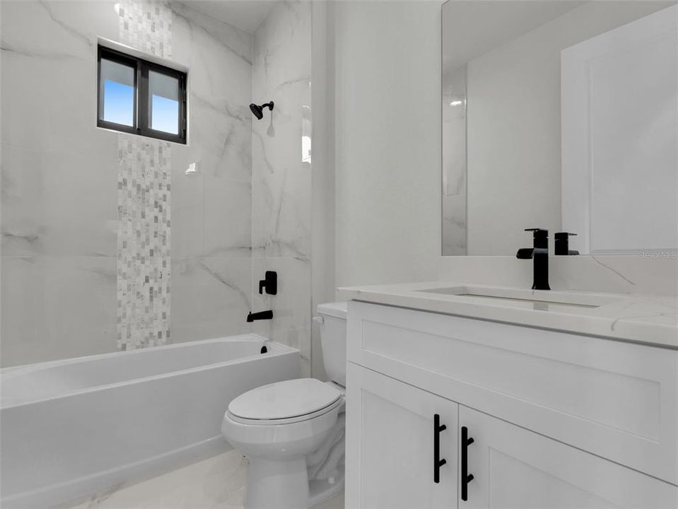 出租: $2,200 (3 贝兹, 2 浴室, 1839 平方英尺)