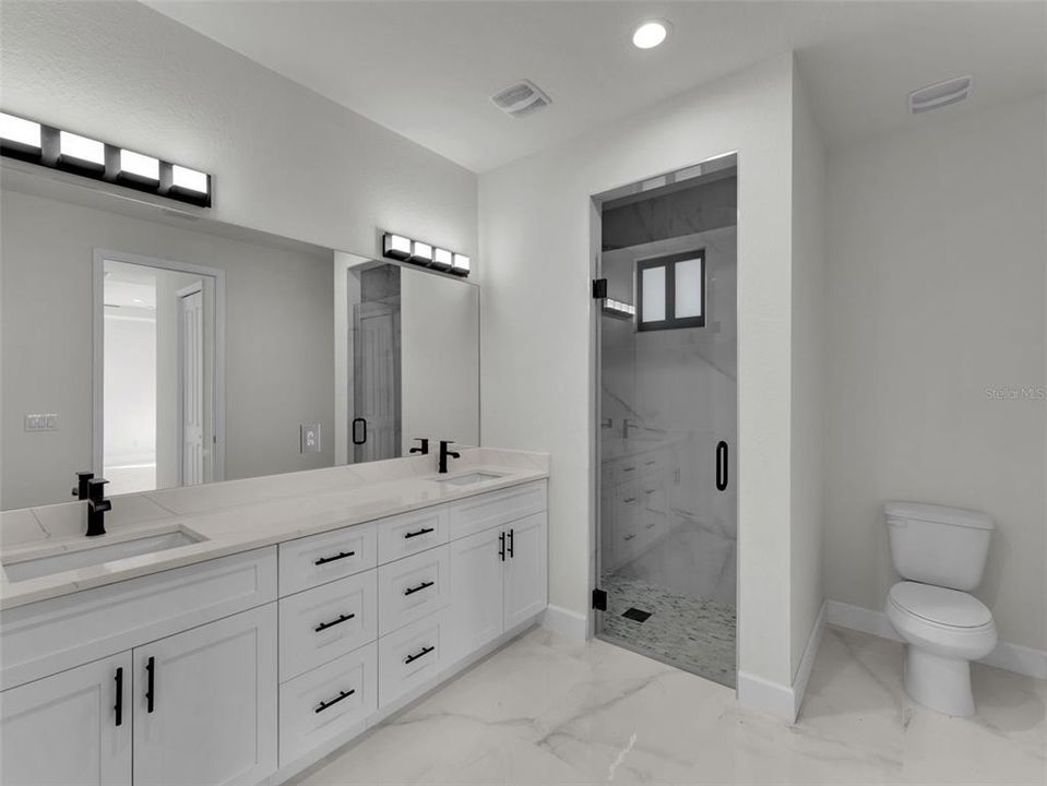 出租: $2,200 (3 贝兹, 2 浴室, 1839 平方英尺)