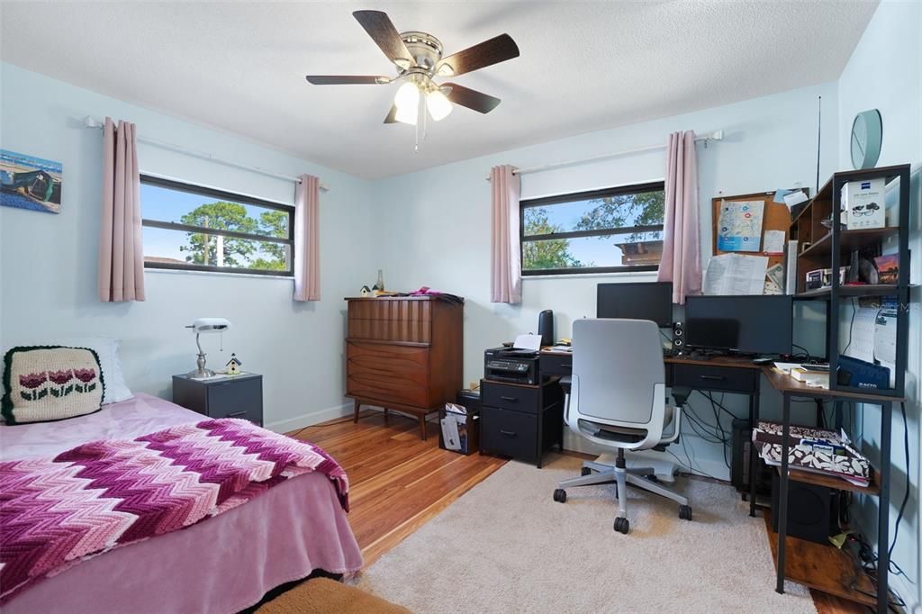 En Venta: $362,500 (3 camas, 1 baños, 1353 Pies cuadrados)