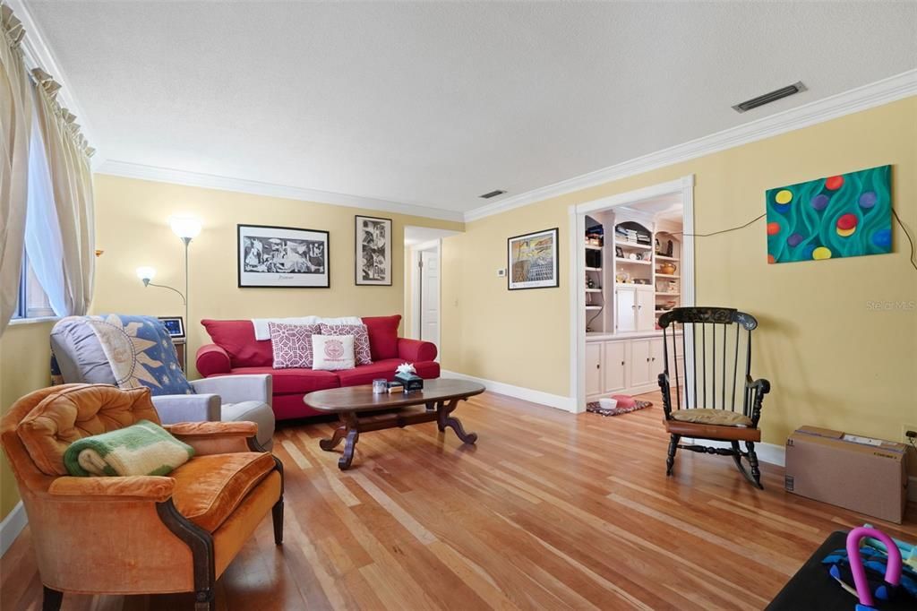 En Venta: $362,500 (3 camas, 1 baños, 1353 Pies cuadrados)