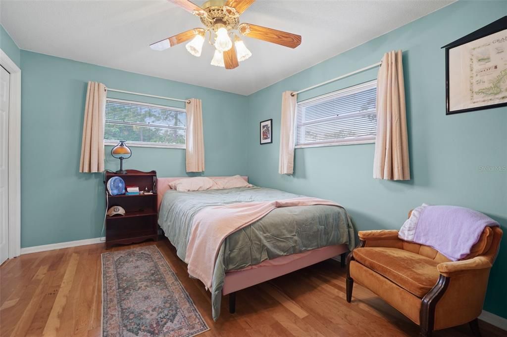 En Venta: $362,500 (3 camas, 1 baños, 1353 Pies cuadrados)