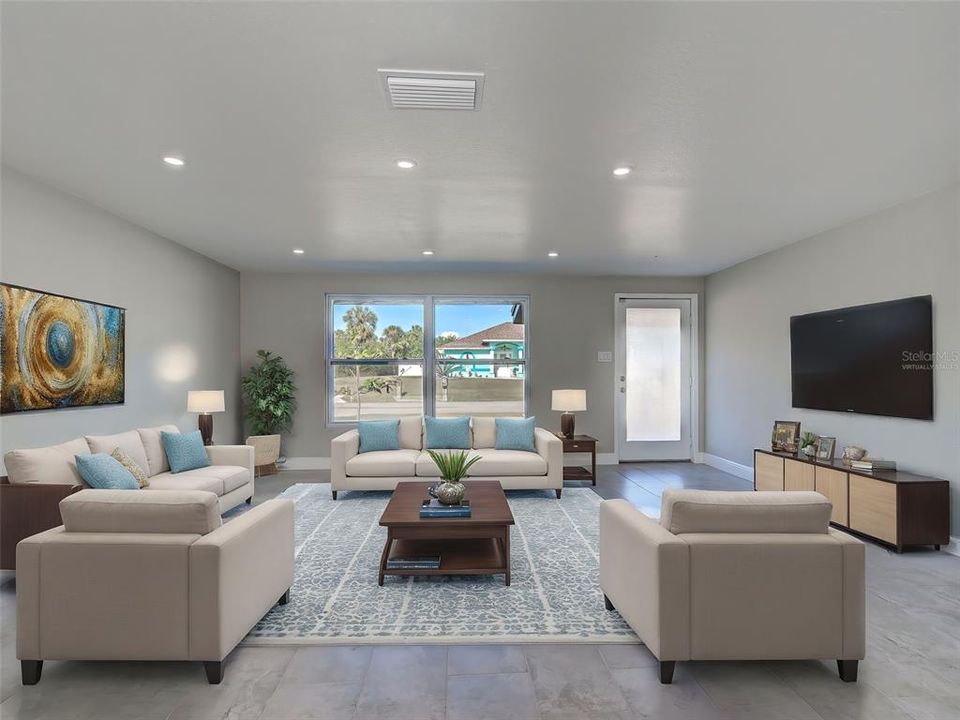 En Renta: $2,700 (3 camas, 2 baños, 1860 Pies cuadrados)