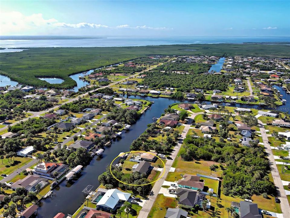 En Renta: $2,700 (3 camas, 2 baños, 1860 Pies cuadrados)