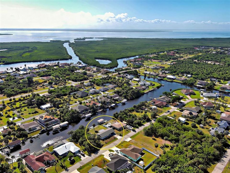 En Renta: $2,700 (3 camas, 2 baños, 1860 Pies cuadrados)