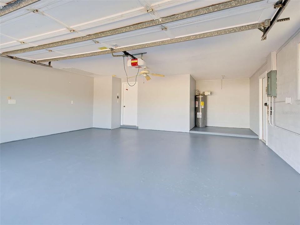 En Renta: $2,700 (3 camas, 2 baños, 1860 Pies cuadrados)