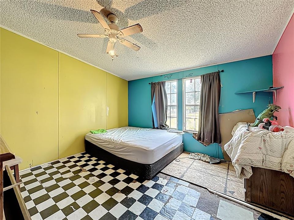 En Venta: $189,999 (4 camas, 2 baños, 2362 Pies cuadrados)