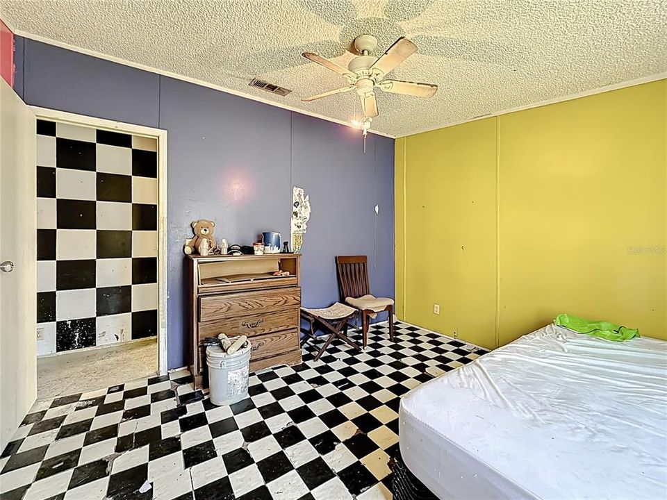 En Venta: $189,999 (4 camas, 2 baños, 2362 Pies cuadrados)