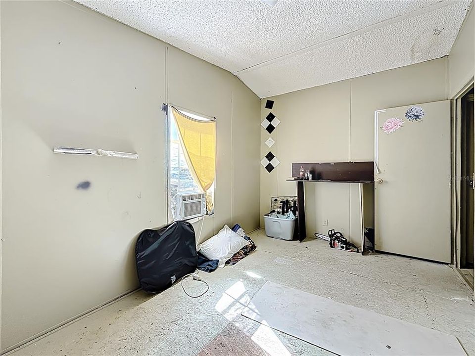 En Venta: $189,999 (4 camas, 2 baños, 2362 Pies cuadrados)