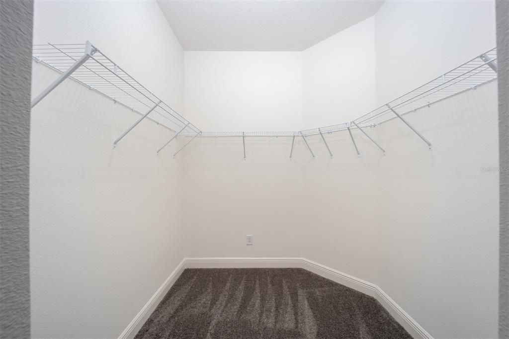 For Sale: $393,900 (4 beds, 2 baths, 1851 Square Feet)